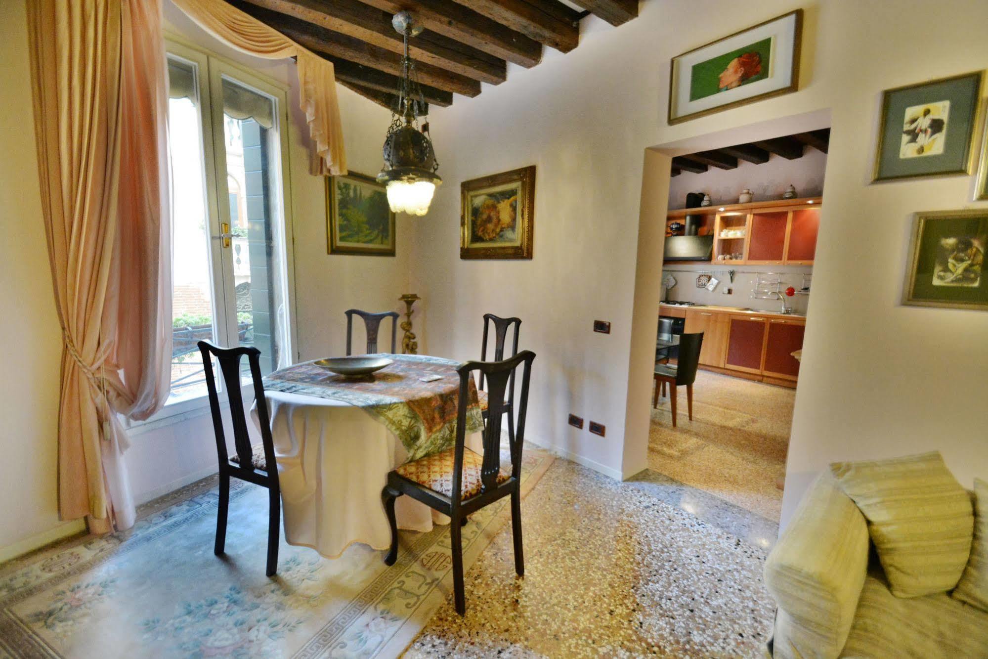 Ve.N.I.Ce. Cera Casa Del Sol Lejlighed Venedig Eksteriør billede