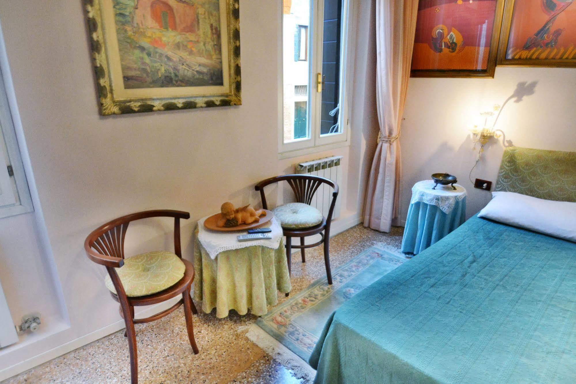 Ve.N.I.Ce. Cera Casa Del Sol Lejlighed Venedig Eksteriør billede